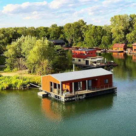 Сasa de vacaciones Brand New, Wifi, Ac, Sundeck, Wide View, Bbq Bratislava
