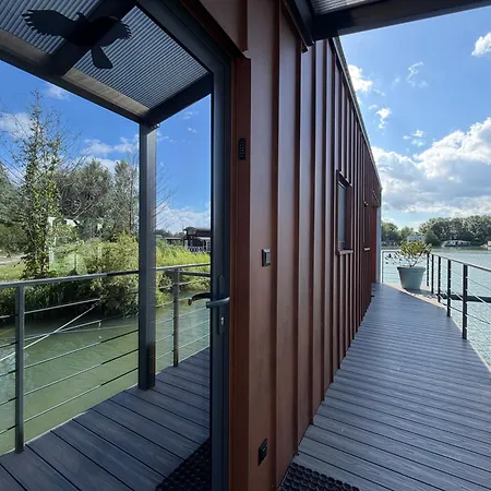 Brand New, Wifi, Ac, Sundeck, Wide View, Bbq Сasa de vacaciones *