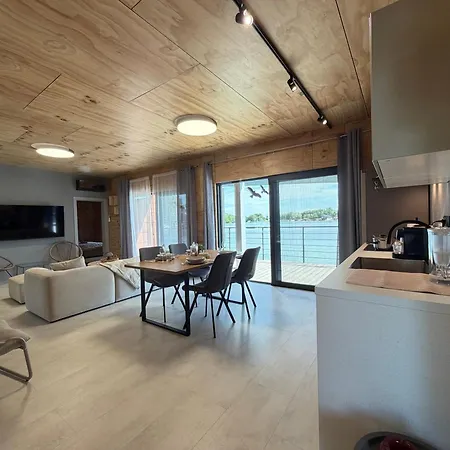 Brand New, Wifi, Ac, Sundeck, Wide View, Bbq