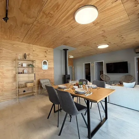 Vakantiehuis Brand New, Wifi, Ac, Sundeck, Wide View, Bbq Bratislava