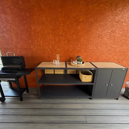Сasa de vacaciones Brand New, Wifi, Ac, Sundeck, Wide View, Bbq Bratislava
